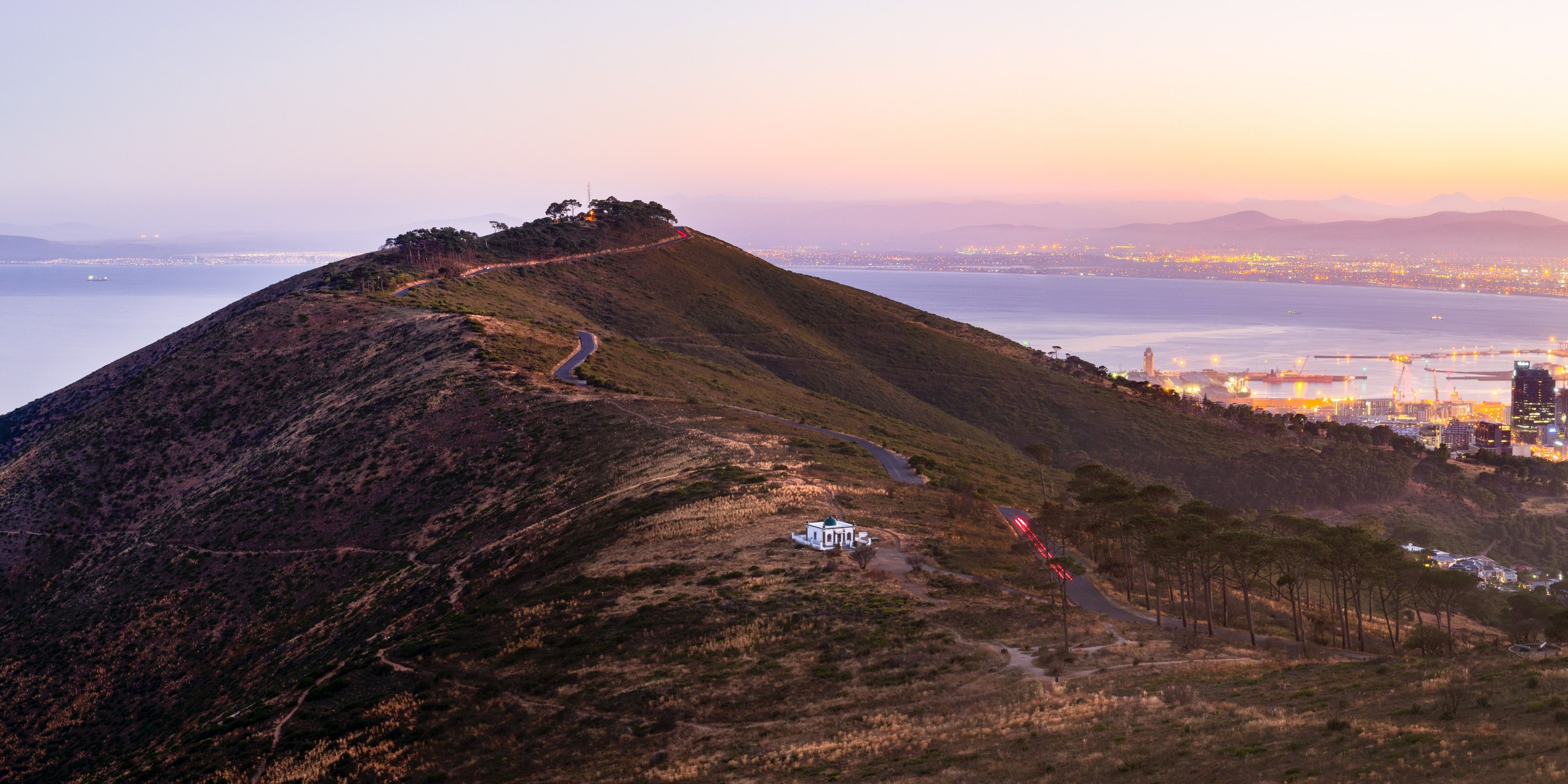 Signal Hill overlooking Cape Town and Table Bay at sunset